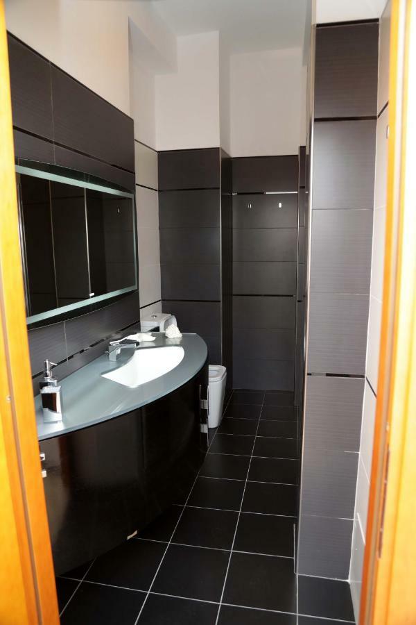 Luxury Apt Lägenhet Calasetta Exteriör bild